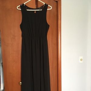 Long black dress